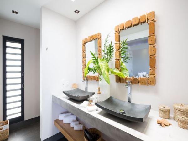 St. Barts Home 964339