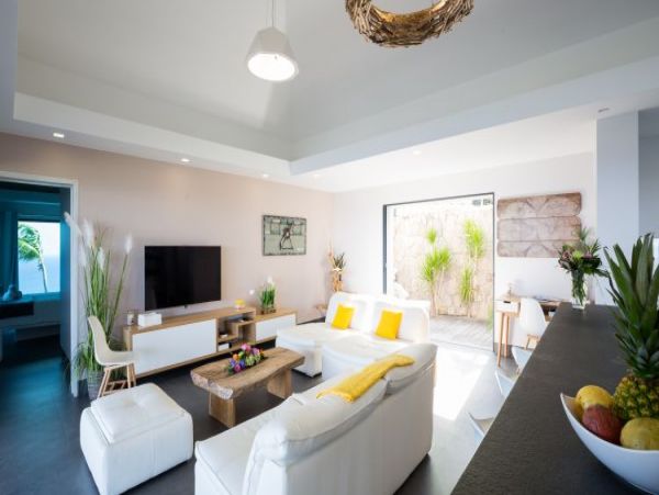 St. Barts Home 964339