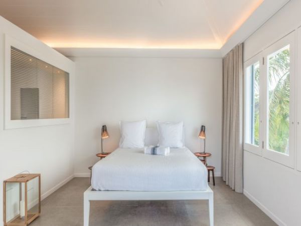 St. Barts Home 964340