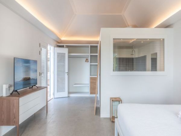 St. Barts Home 964340