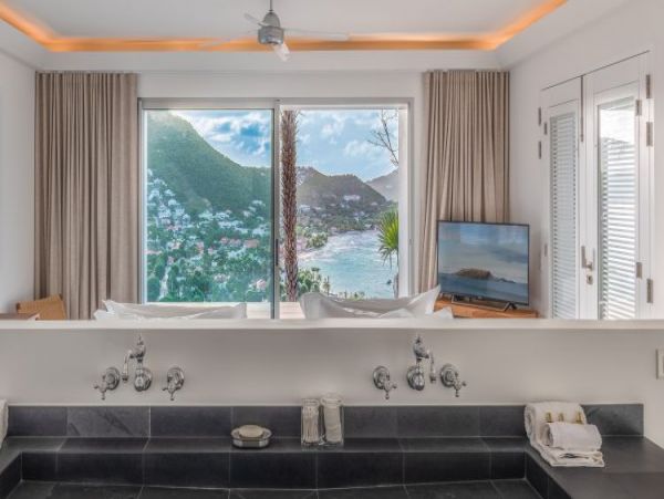 St. Barts Home 964340