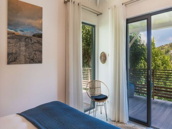 St. Barts Home 964341