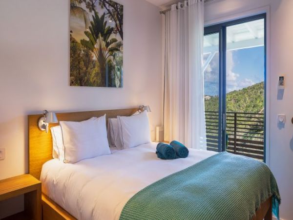 St. Barts Home 964341