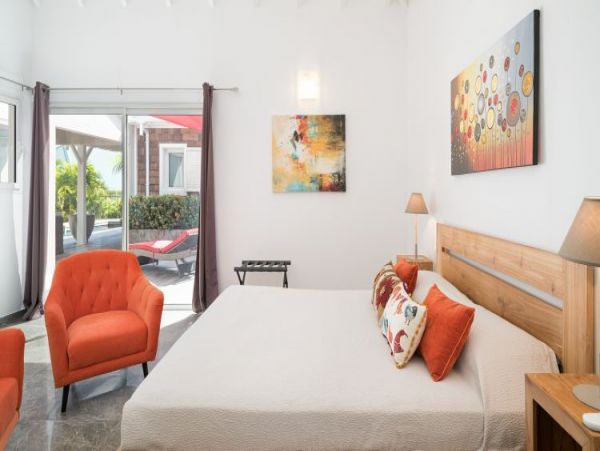 St. Barts Home 964344