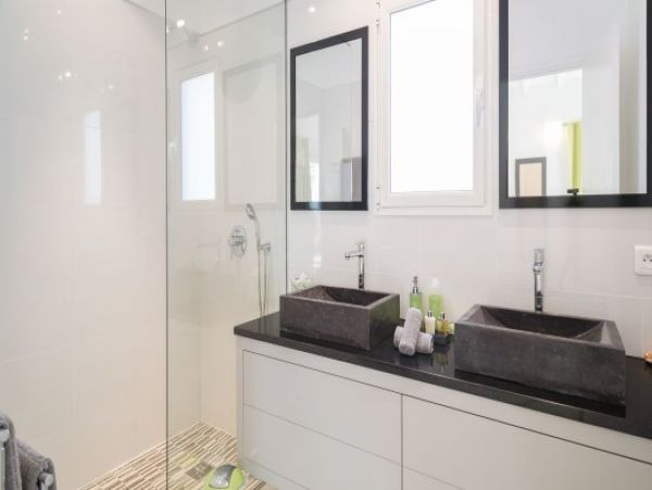 St. Barts Home 964344