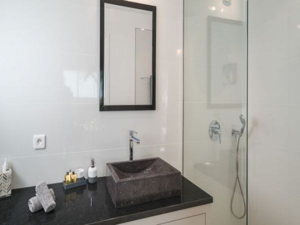 St. Barts Home 964344