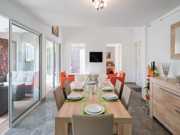 St. Barts Home 964344