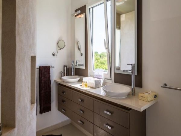 St. Barts Home 964349