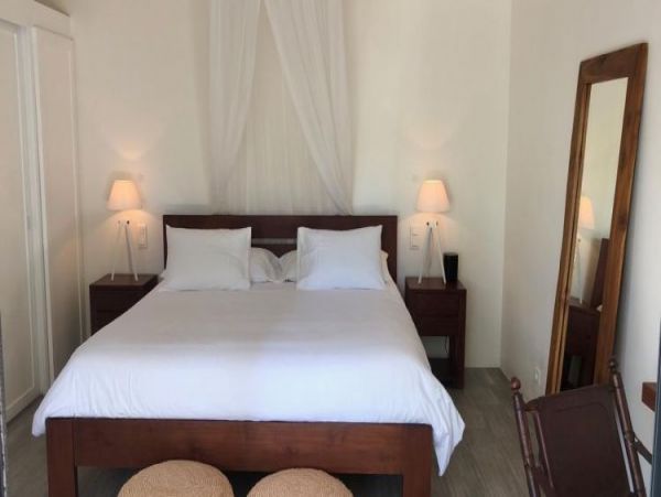 St. Barts Home 964351
