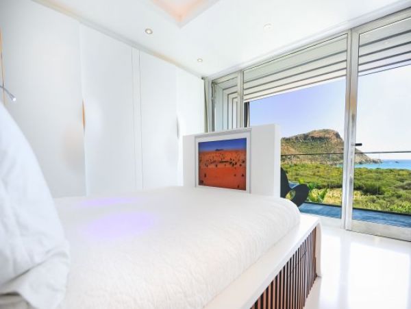 St. Barts Home 964353