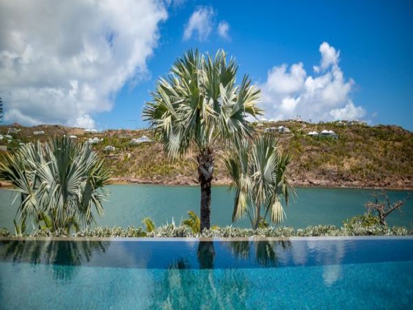St. Barts Home 964356