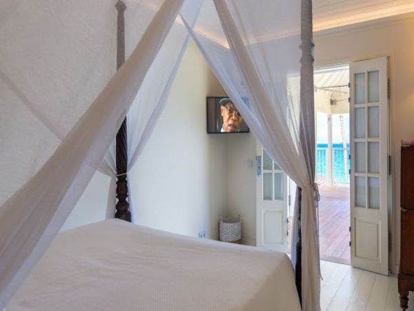 St. Barts Home 964359