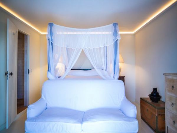St. Barts Home 964359