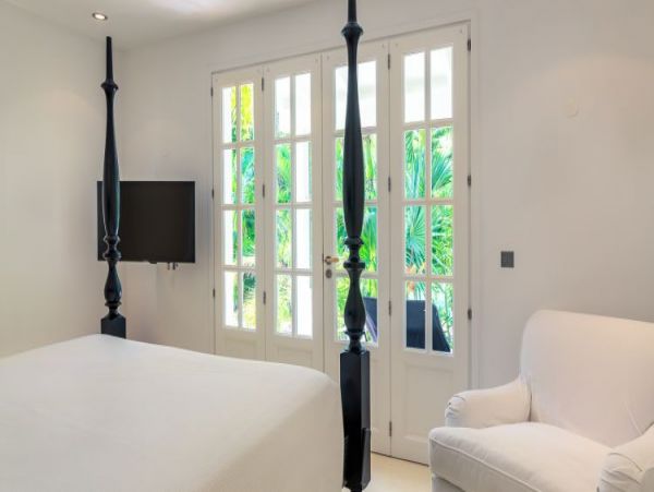 St. Barts Home 964359