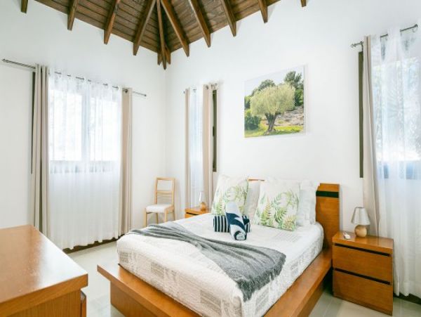 St. Barts Home 964365