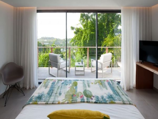St. Barts Home 964366