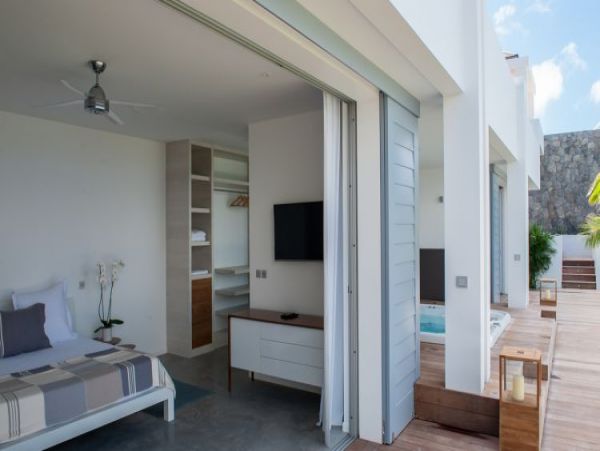 St. Barts Home 964370