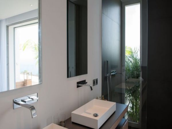 St. Barts Home 964370