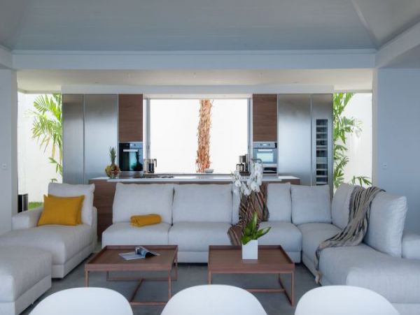 St. Barts Home 964370