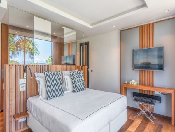 St. Barts Home 964371