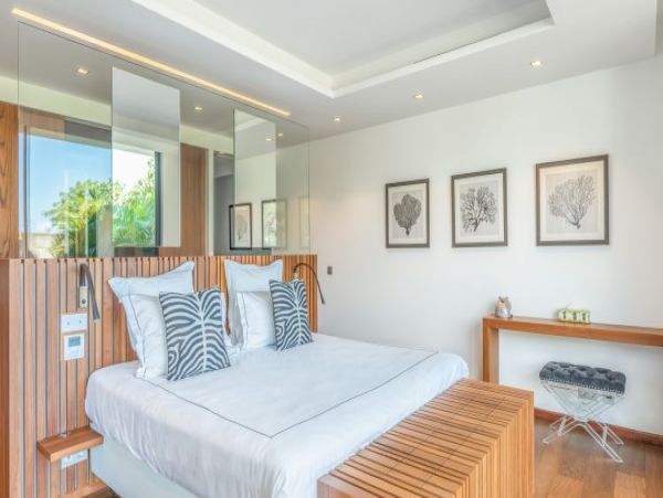 St. Barts Home 964371