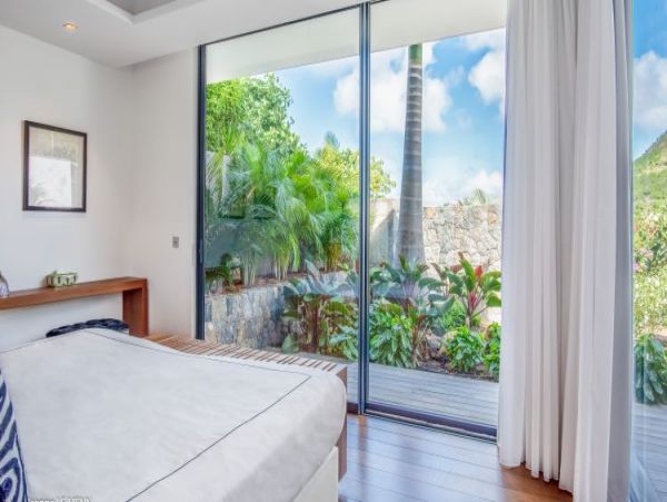 St. Barts Home 964371