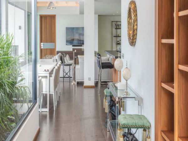 St. Barts Home 964371