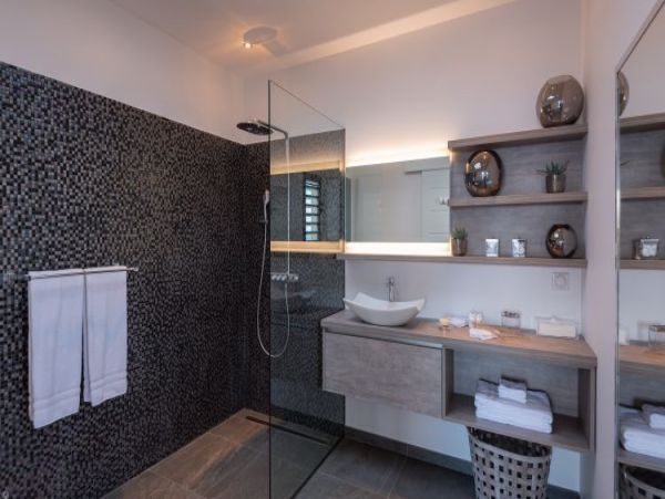St. Barts Home 964372