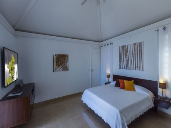 St. Barts Home 964373