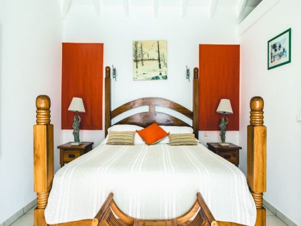 St. Barts Home 964374