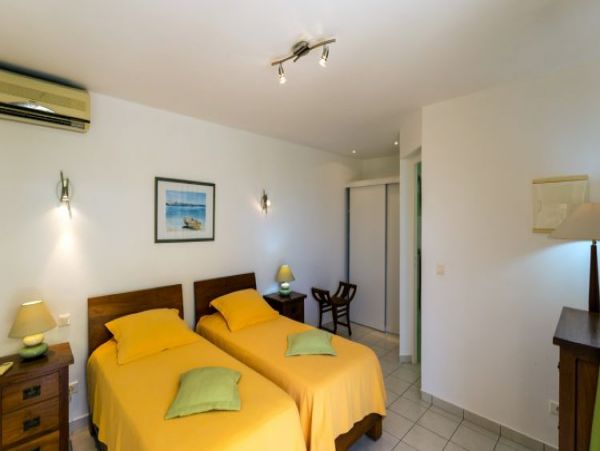 St. Barts Home 964374