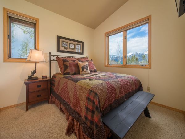 Jackson Hole Luxury 4 Bedroom Vacation Home Mountain Views
