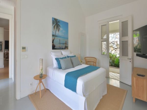 St. Barts Home 964380