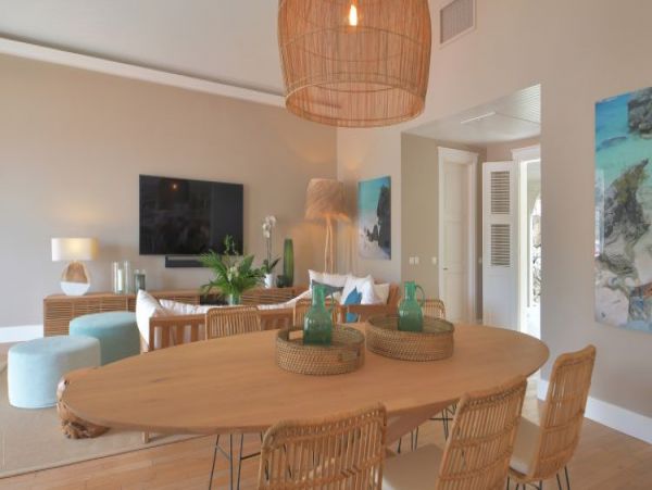 St. Barts Home 964380