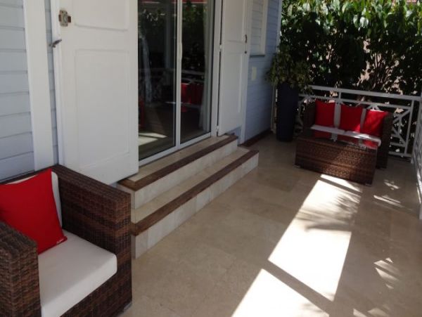 St. Barts Home 964381