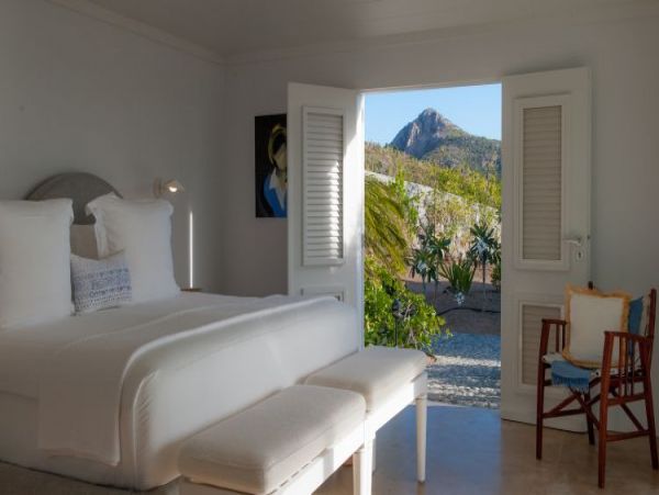 St. Barts Home 964383