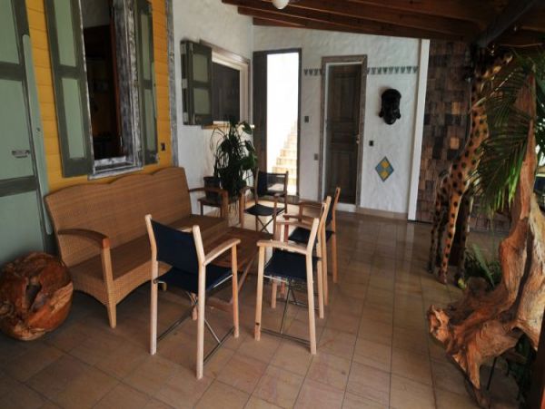 St. Barts Home 964384