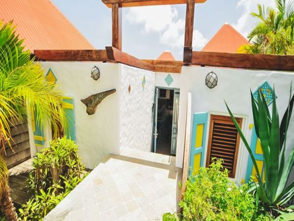 St. Barts Home 964384