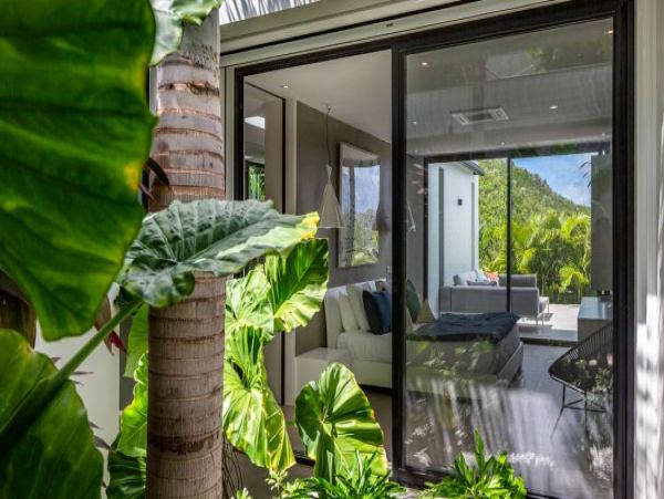 St. Barts Home 964385