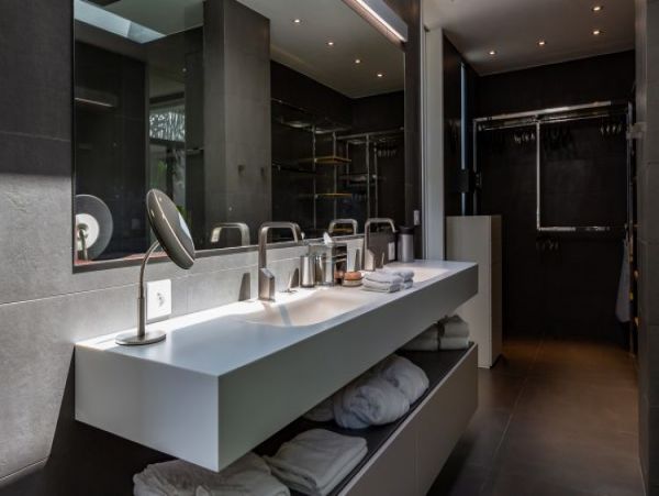 St. Barts Home 964385