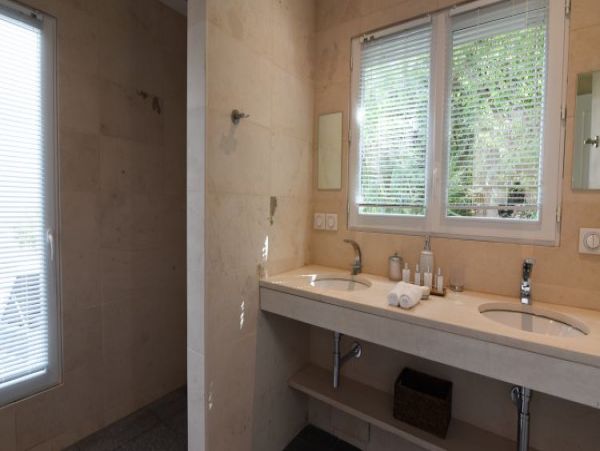 St. Barts Home 964388