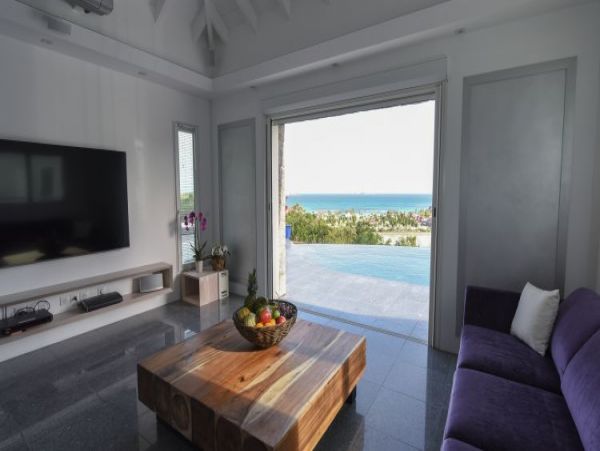 St. Barts Home 964388