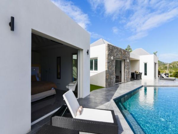 St. Barts Home 964388