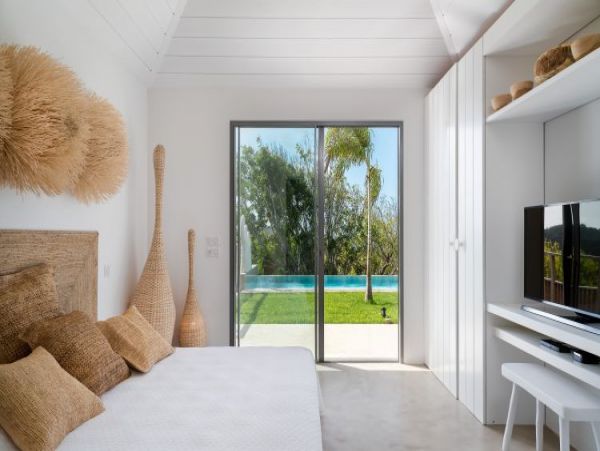 St. Barts Home 964389