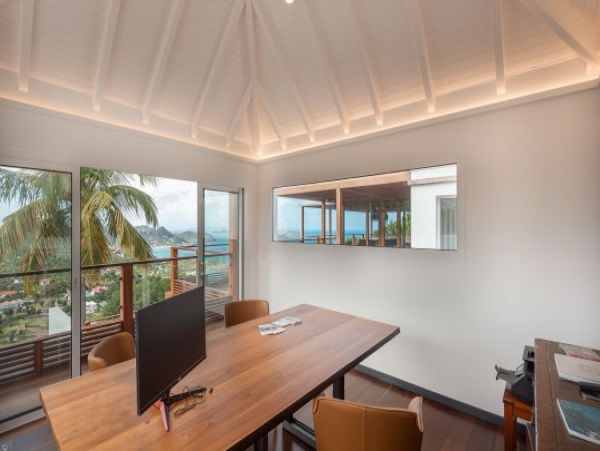 St. Barts Home 964390