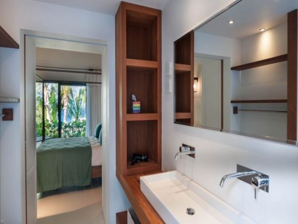 St. Barts Home 964395