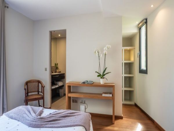 St. Barts Home 964398