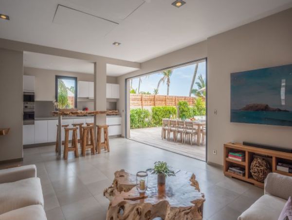 St. Barts Home 964398