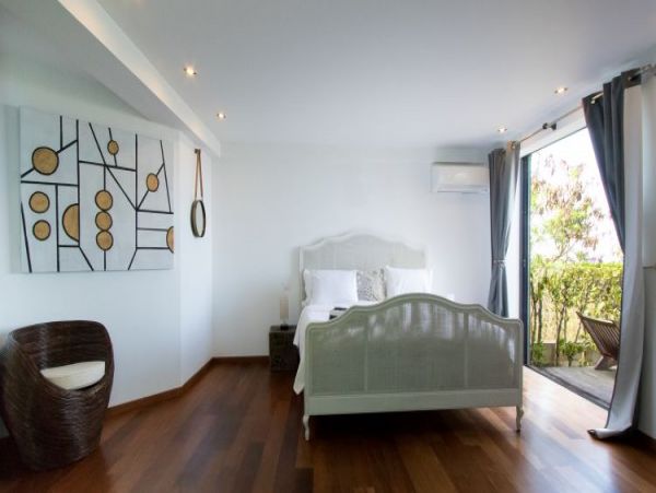 St. Barts Home 964399