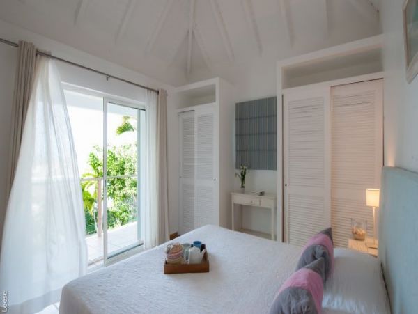 St. Barts Home 964400